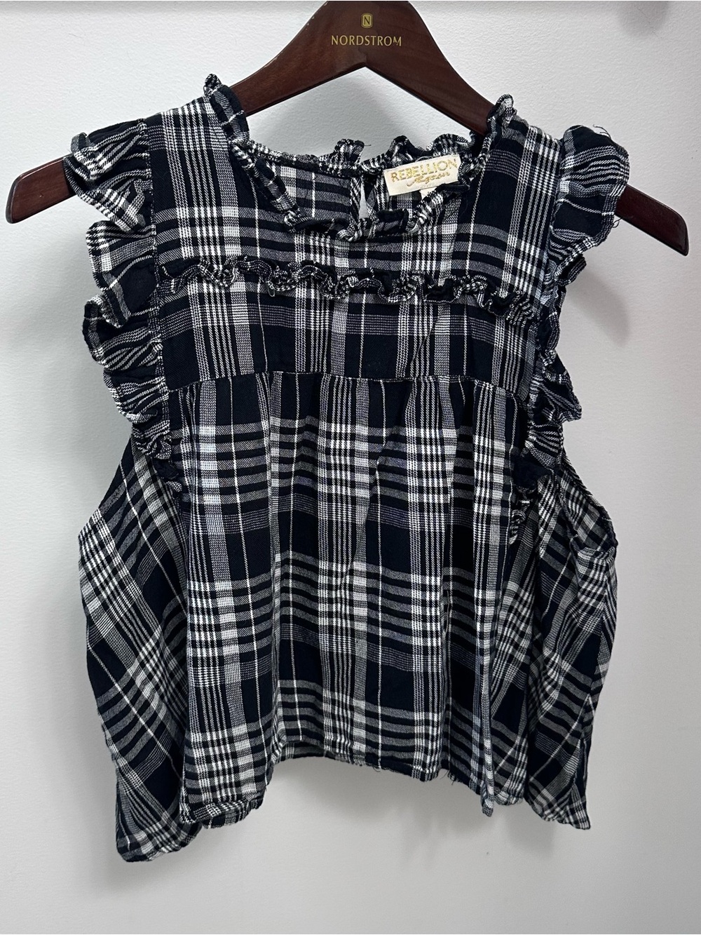 Rebellion Again Black White Plaid Ruffle Sleeveless Blouse Top Women’s Large